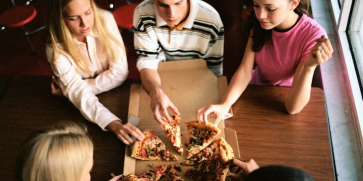 11 FACTS ABOUT AMERICAN EATING HABITS