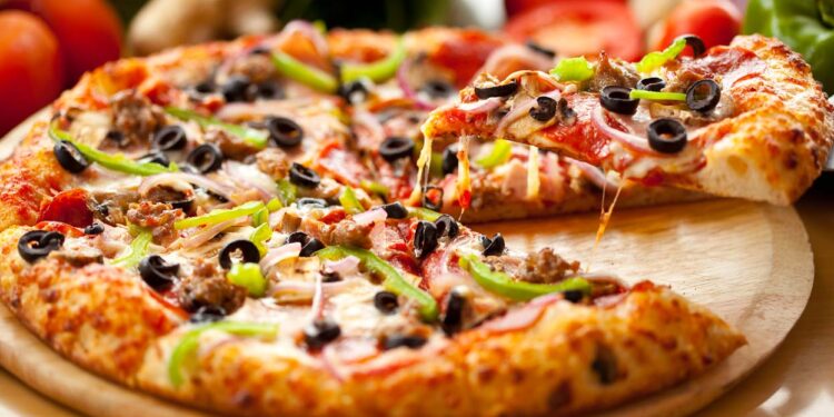 Taco Bell’s Mexican Pizza temporarily pulled from menu again because it’s selling out everywhere